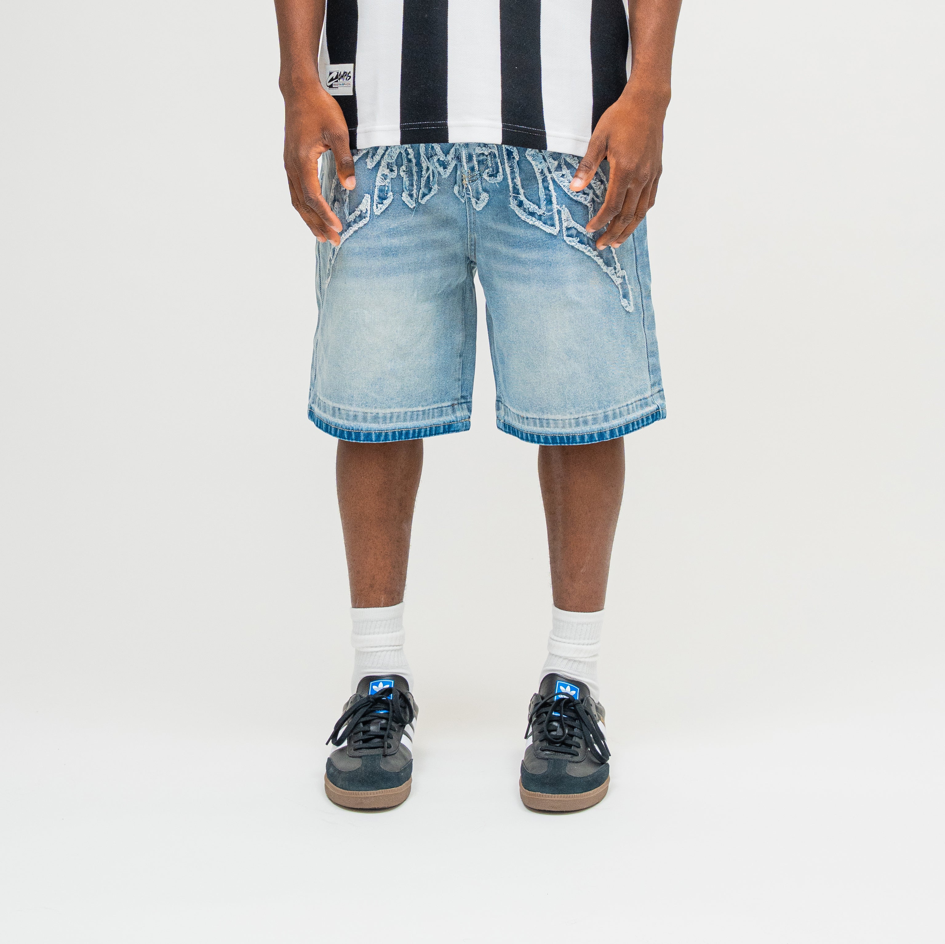 CAMPUS GOODS LA Applique Denim Short in Blue, lifestyle shot