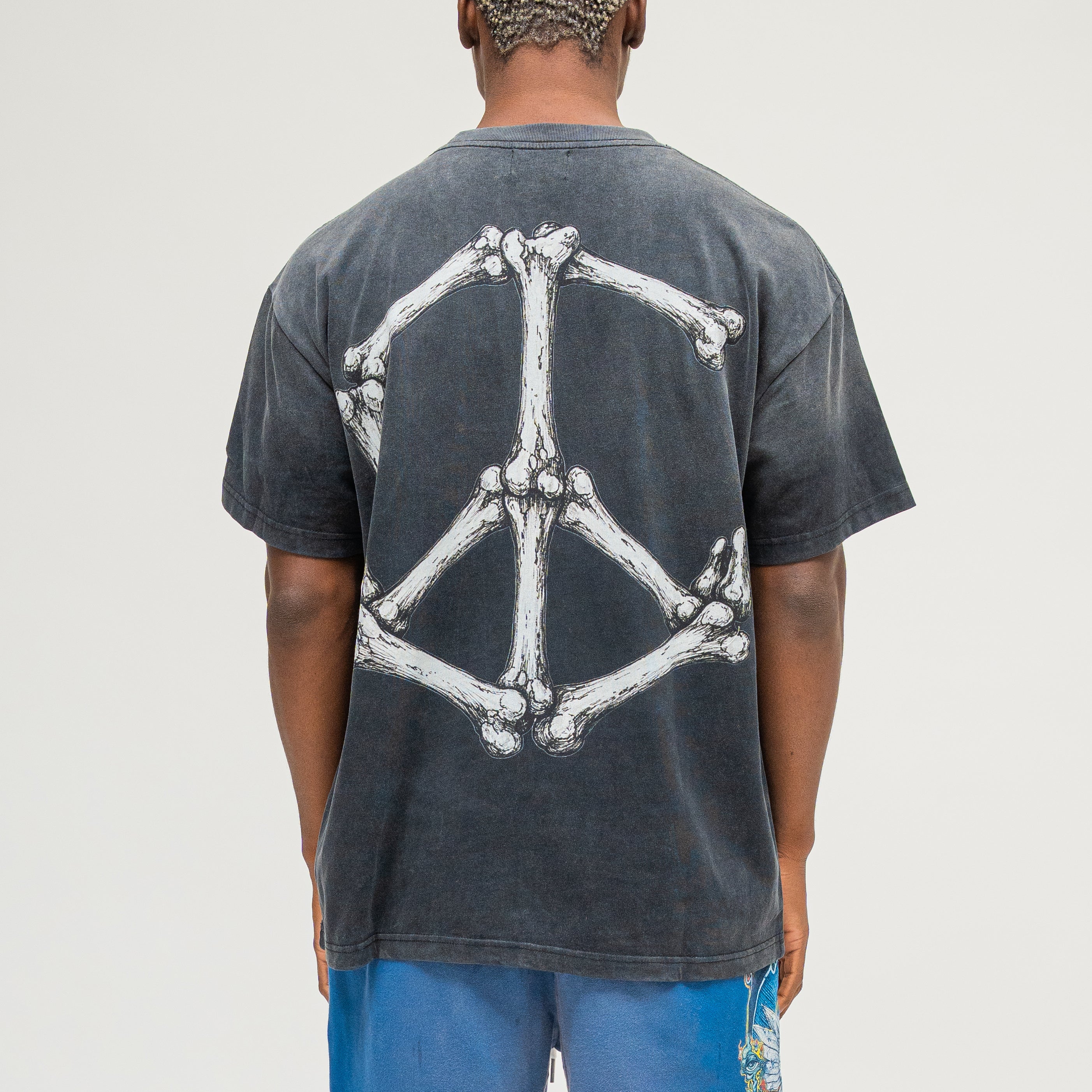 CAMPUS GOODS Psychedelic Tee in Black, back view
