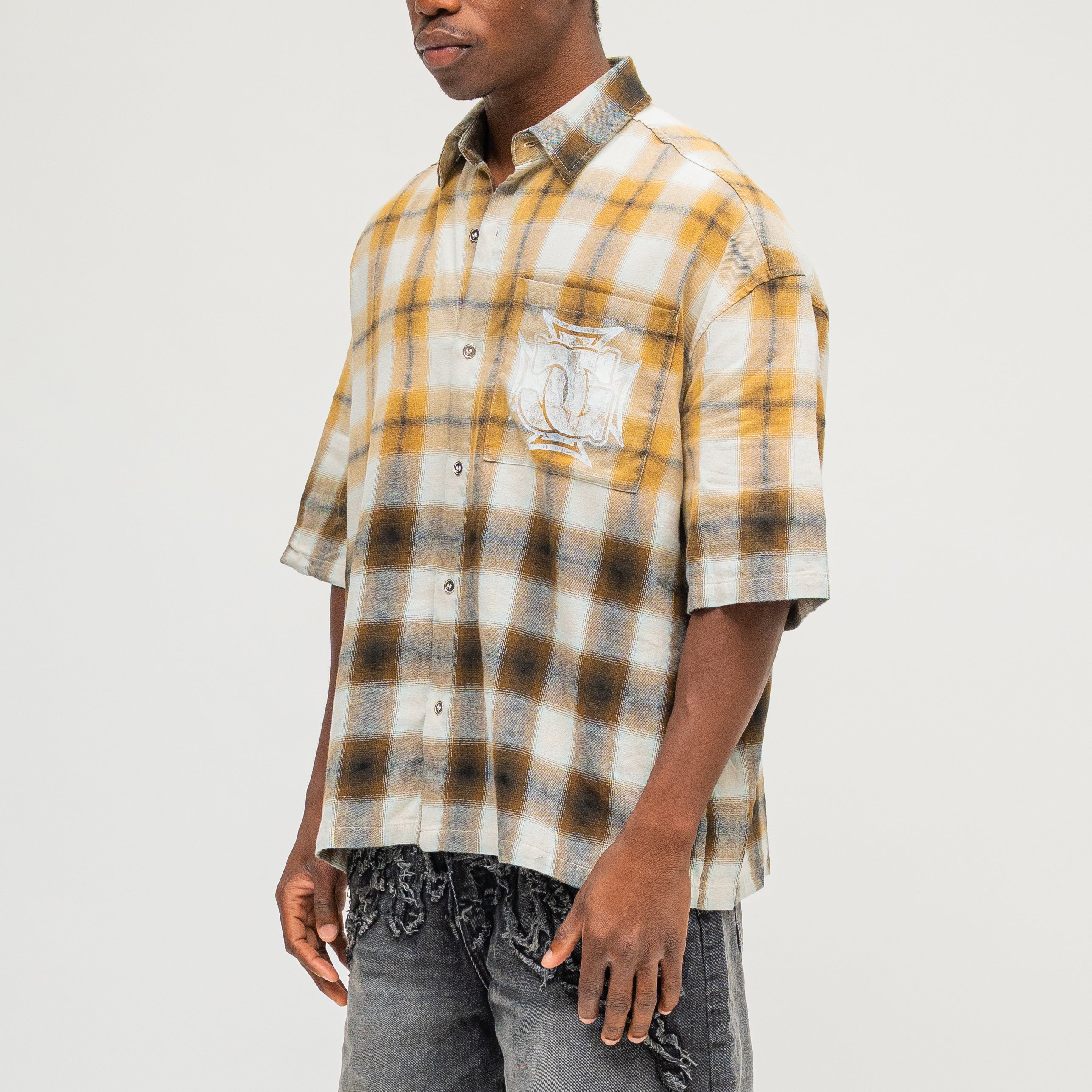 CAMPUS GOODS LA Sun Fade Flannel in Yellow, three-quarter front view